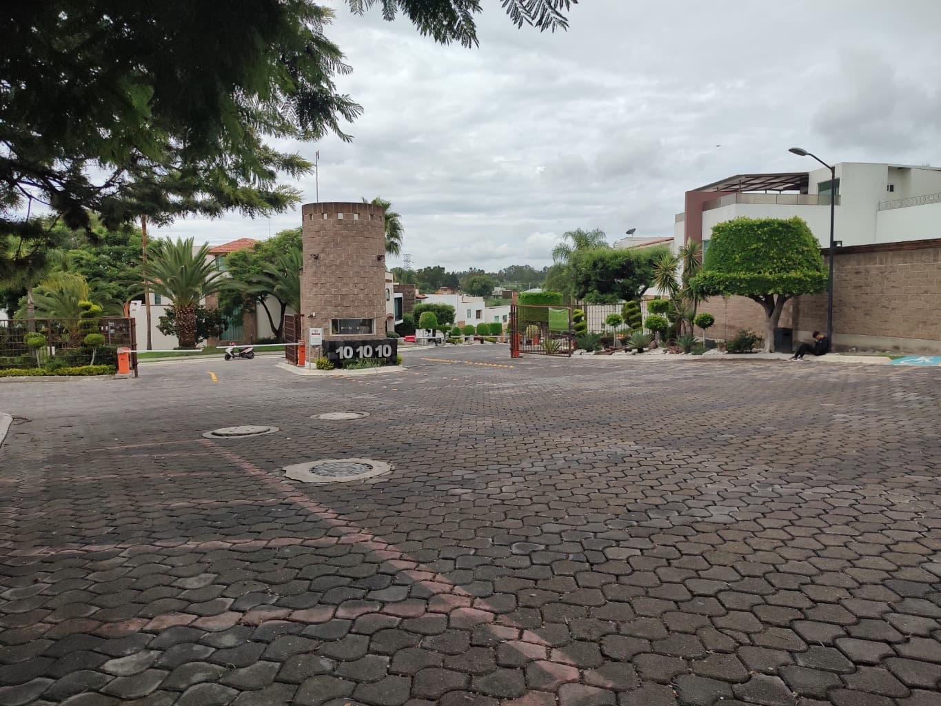 image-0