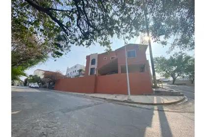 Casa en Venta en Lomas Del Roble Sector 2, San Nicolás De Los Garza, Nuevo León 103-239