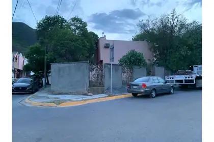 Casa en Venta en Villasol, Monterrey, Nuevo León 100-712