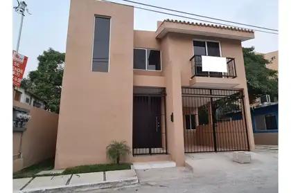 Casa en condominio en Venta en Nuevo Aeropuerto, Tampico, Tamaulipas 104-735