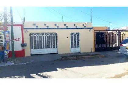Casa en Venta en Fraccionamiento Parajes del Valle, Ciudad Juárez, Chihuahua 101-645