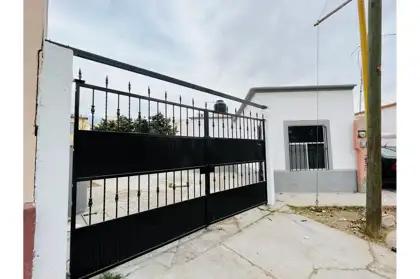 Casa en Venta en Residencial Las Etnias, Torreón, Coahuila 100-661