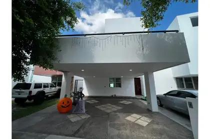 Casa en condominio en Venta en Isla Musala, Culiacán, Sinaloa 100-570