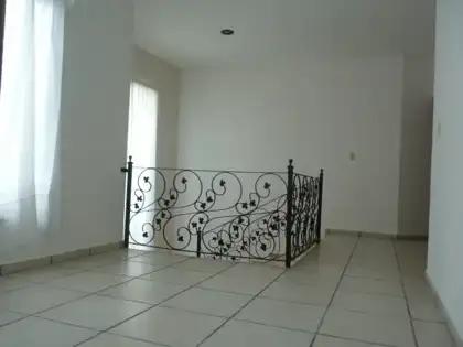 Casa en Venta en Villas de Irapuato, Irapuato, Guanajuato 121-909