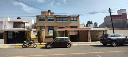 Casa en Renta en San Carlos, Metepec, Estado de México 111-883