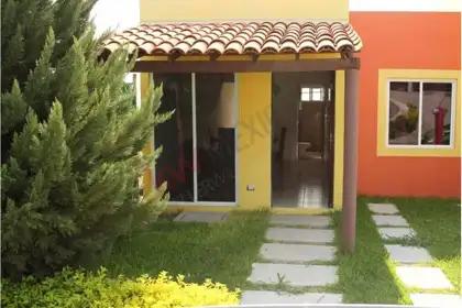 Casa en Venta en Tetelpa, Zacatepec, Morelos 144-653